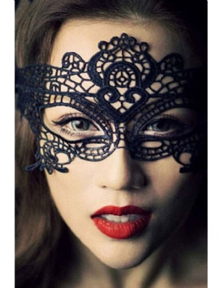 Intriguing Lace Fantasy Mask